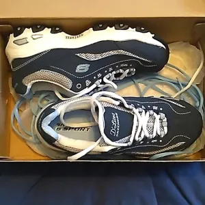 NIB Women's Skechers D'Lites blue and white WIDE shoes size 6.5 💢WIDE💢