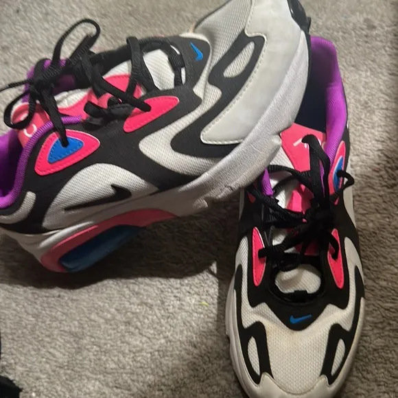Nike Air 200 Shoes