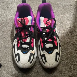 Nike Air 200 Shoes