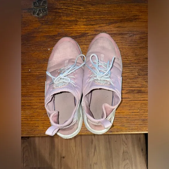 Nike Air Huarache Run Ultra N7 Pale Pink Sneaker *make offers *