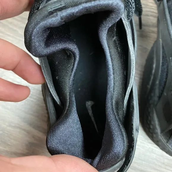 Nike Air Huarache Triple Black Sneakers 12