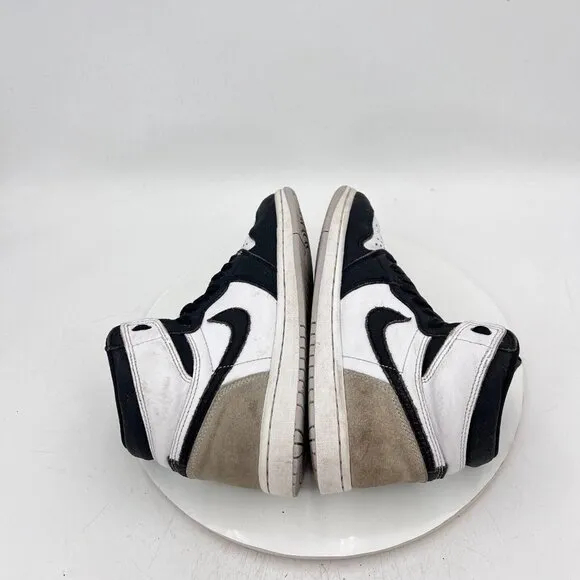 Nike Air Jordan 1 Men Size 5.5 555088-108 White Bleached Coral Black Shoes