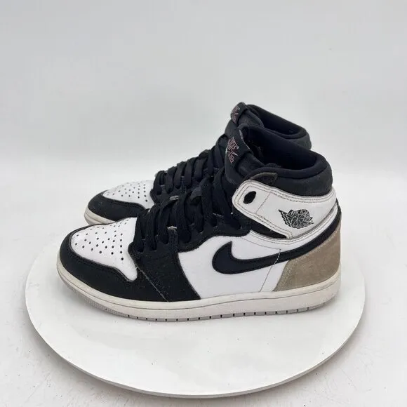Nike Air Jordan 1 Men Size 5.5 555088-108 White Bleached Coral Black Shoes