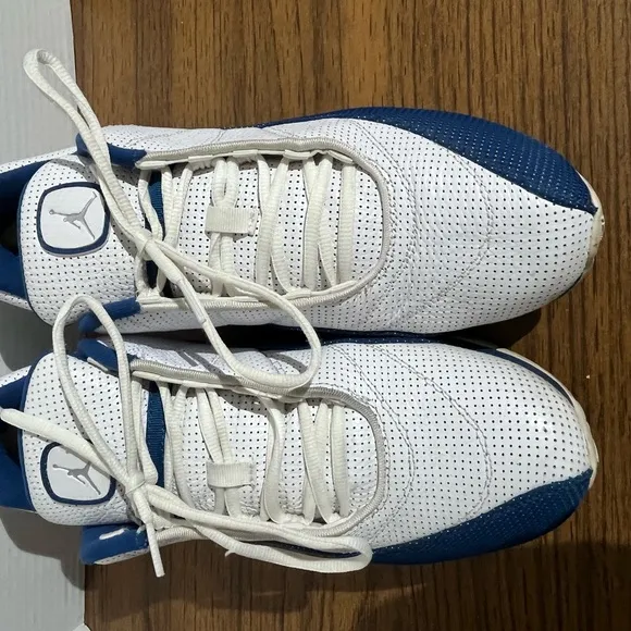 Nike Air Max  12 White French Blue #434034-101 Sz 12  2010 Very good condition