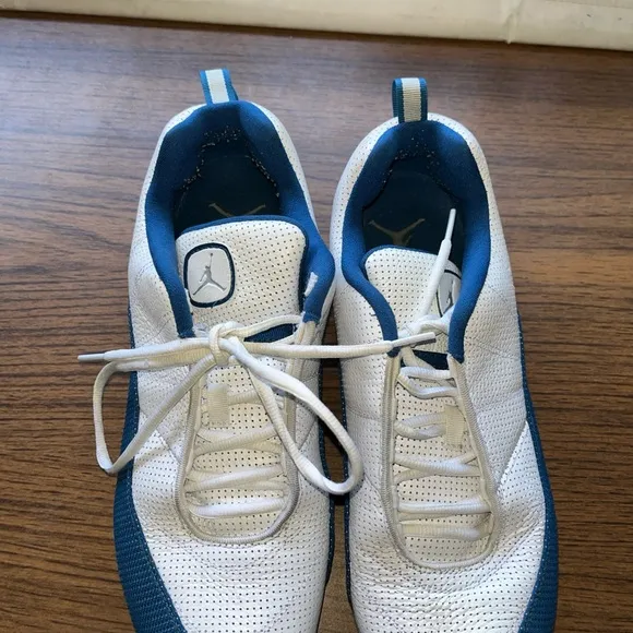 Nike Air Max  12 White French Blue #434034-101 Sz 12  2010 Very good condition