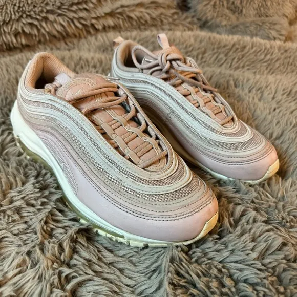 Nike Air Max 97 size 8.5 Oxford Pink / Summit White / Barely Rose
