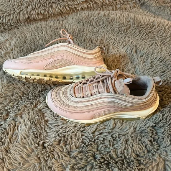Nike Air Max 97 size 8.5 Oxford Pink / Summit White / Barely Rose