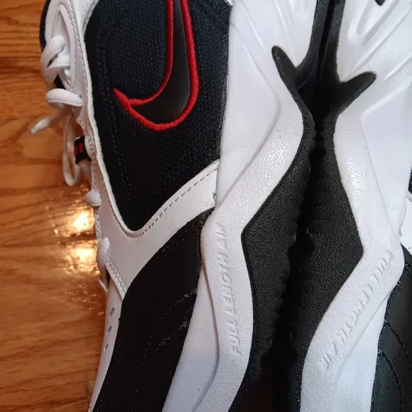 NIKE Air Monarch IV Shoes - White Black &amp;‎ Red - Men’s Size 9 Wide