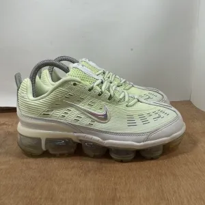 Nike Air VaporMax 360 Women Size 8 Shoes 'Barely Volt' CQ4538-700
