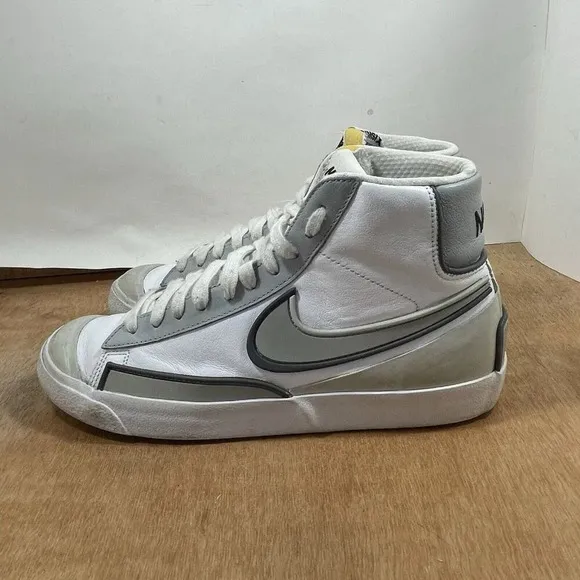 Nike Blazer Mid '77 Men’s Size 7.5 Infinite White Iron Gray 2021 DA7233-103