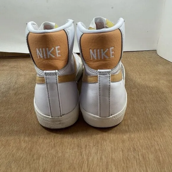 Nike Blazer Mid '77 Retro Women Size 8 White/Peach Cream-Sail Sneakers