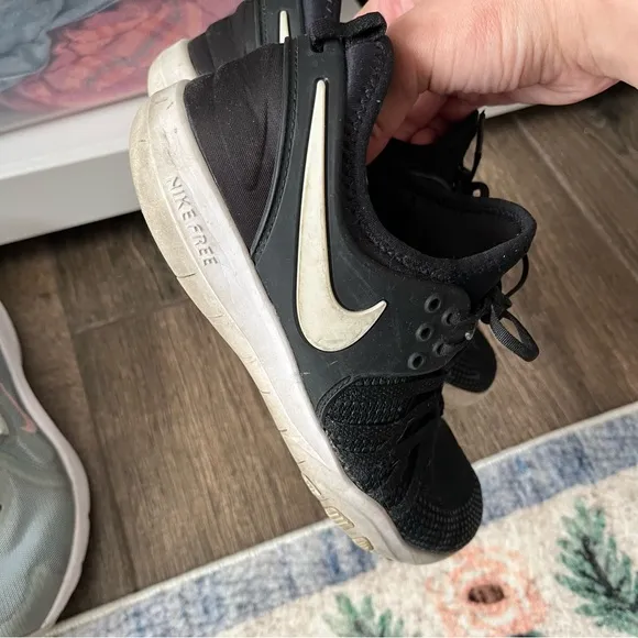 Nike / Bundle Pair Set of Two Sneakers Shoes Black Grey Green