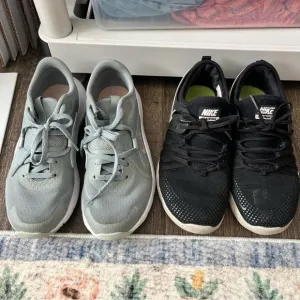 Nike / Bundle Pair Set of Two Sneakers Shoes Black Grey Green