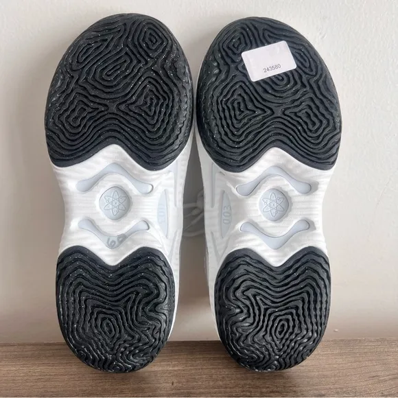 Nike Cosmic Unity 3 Men's Summit White Pure Platinum Shoe Size 8 #243580