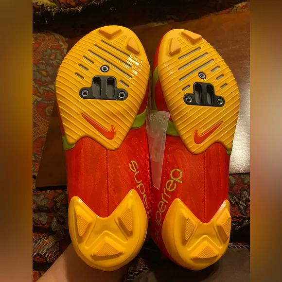 Nike cycling shoes