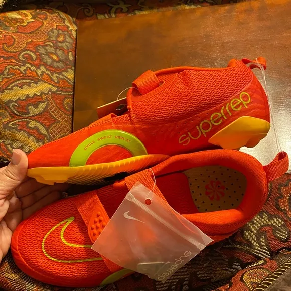Nike cycling shoes