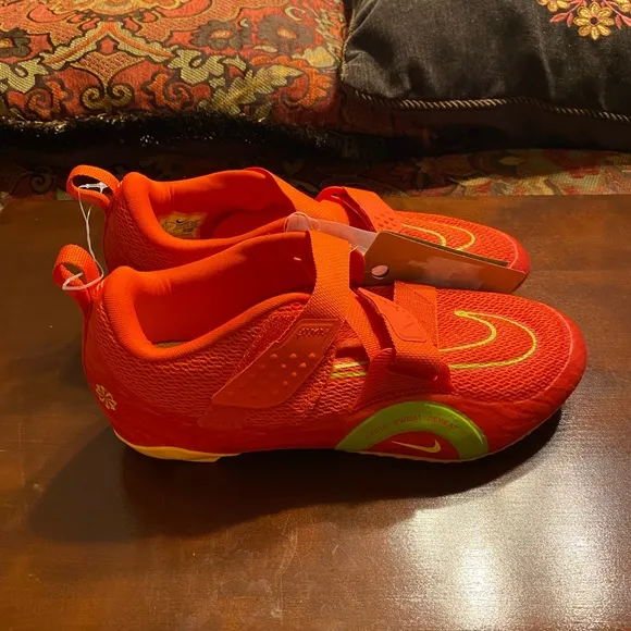 Nike cycling shoes