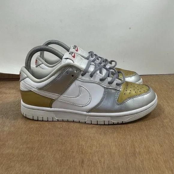 Nike Dunk Low SE Heirloom Gold Silver Metallic DH4403-700 Women Size 6 Shoes