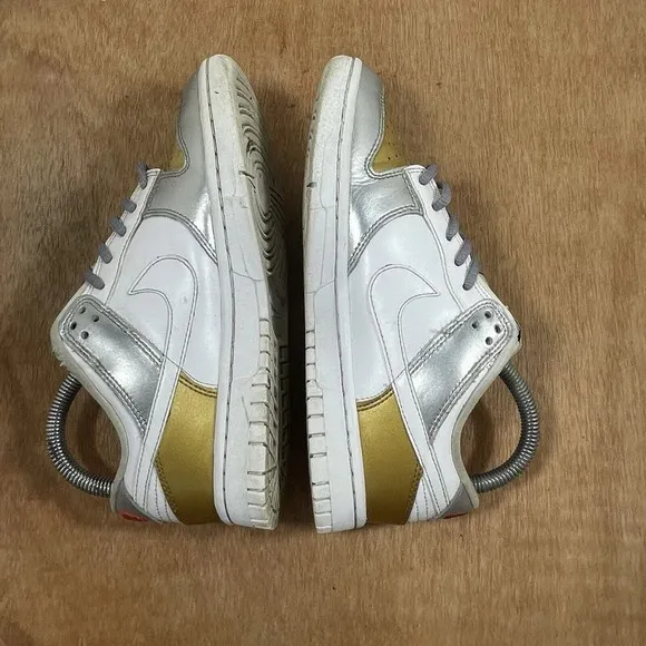 Nike Dunk Low SE Heirloom Gold Silver Metallic DH4403-700 Women Size 6 Shoes