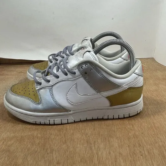 Nike Dunk Low SE Heirloom Gold Silver Metallic DH4403-700 Women Size 6 Shoes
