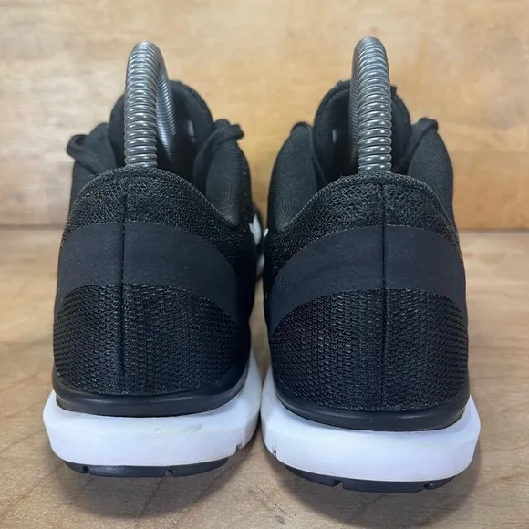 Nike Flex Trainer 6 Womens Sz 7 Wide Running Shoes Sneakers Blk White 831575-001
