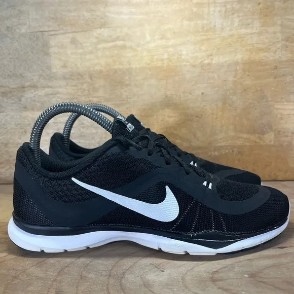 Nike Flex Trainer 6 Womens Sz 7 Wide Running Shoes Sneakers Blk White 831575-001