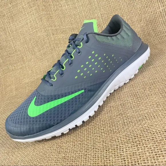 Nike Fs Lite Run 2 Size 14