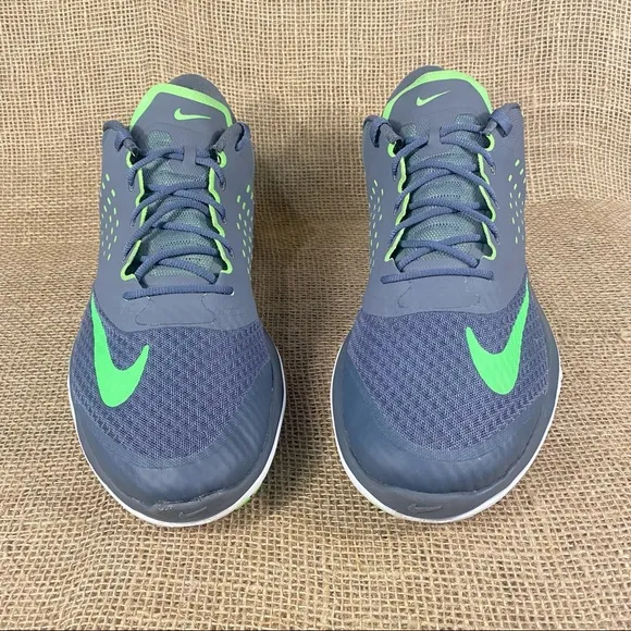 Nike Fs Lite Run 2 Size 14