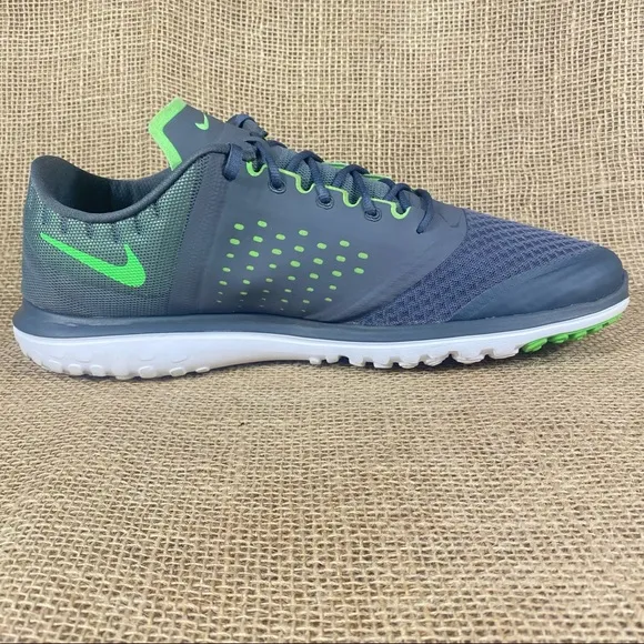 Nike Fs Lite Run 2 Size 14