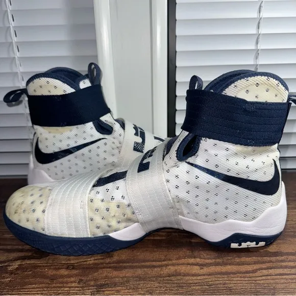 Nike LeBron Solider X Promo Basketball White Navy Blue 856489-141 Men's‎ Sz 10.5