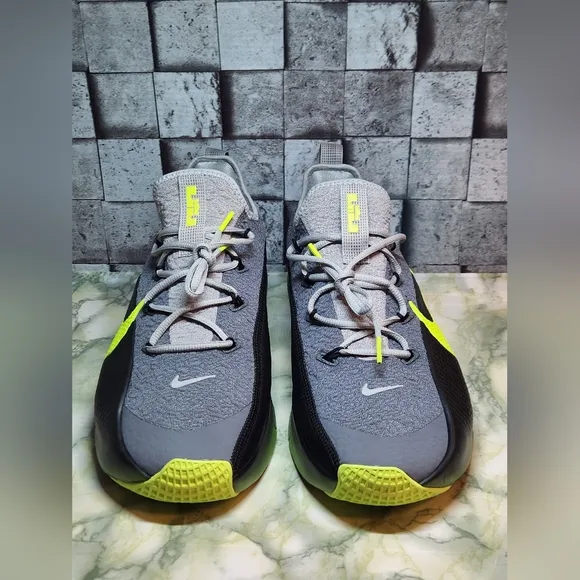 Nike LeBron TR 1 Smoke Grey Black Men's Size 12 Volt  FJ6151-001