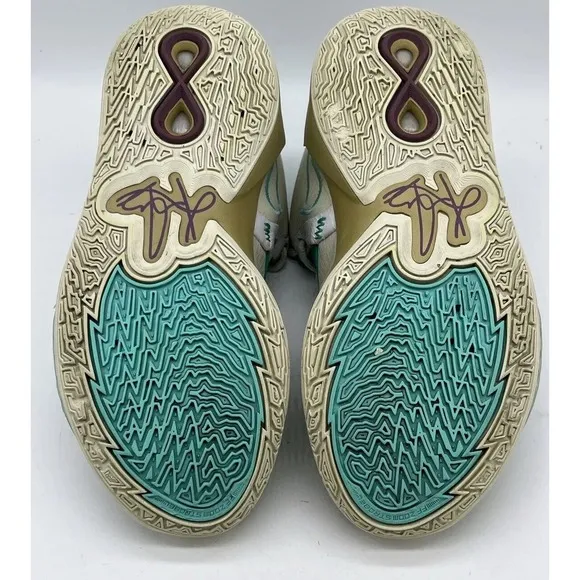 Nike Mens 7 Sue Bird x Kyrie Infinity Golden Tribute Basketball Shoes CZ0204-002