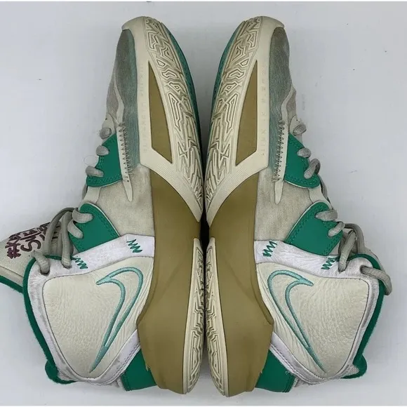 Nike Mens 7 Sue Bird x Kyrie Infinity Golden Tribute Basketball Shoes CZ0204-002
