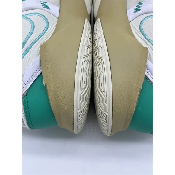Nike Mens 7 Sue Bird x Kyrie Infinity Golden Tribute Basketball Shoes CZ0204-002