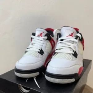 Nike Men's Athletic Shoes - White and Red