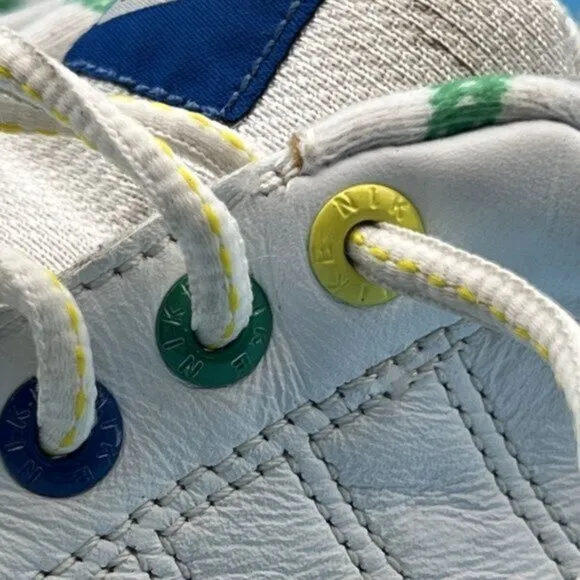 NIKE Men's White Athletic Basketball Shoes Size 10, 315134-922 RARE Blue Green