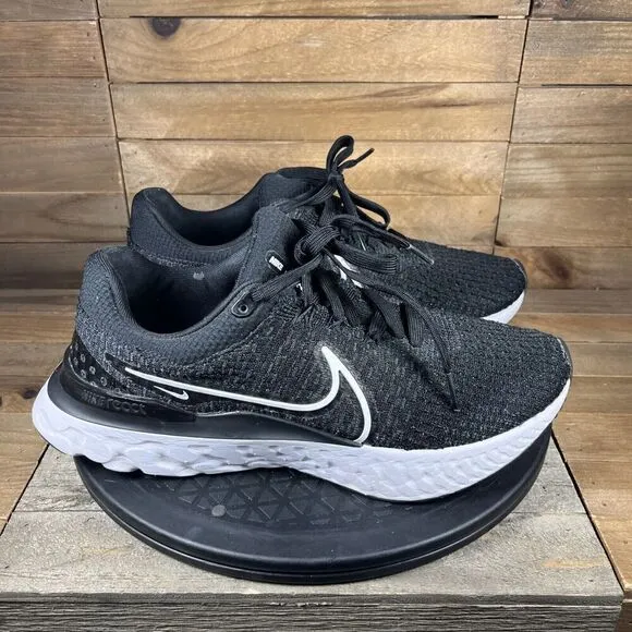 Nike Mens Size US 8.5 React Infinity Run Flyknit 2 Black Running Lace Up Shoes