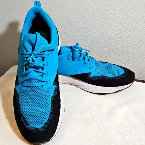 Nike Oydessey Athletic Shoes