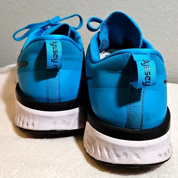 Nike Oydessey Athletic Shoes