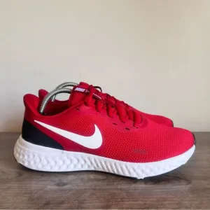 NIKE Revolution 5 Men's Shoe Size 9.5 SKU#C24293