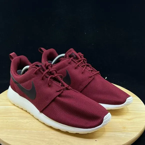 Nike Roshe One Run Team Red Burgundy Ash Grey Sail 511881-613 Men's Size 10
