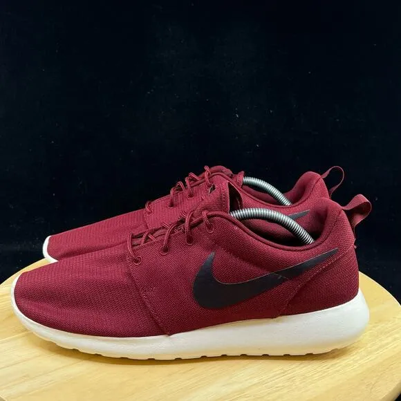 Nike Roshe One Run Team Red Burgundy Ash Grey Sail 511881-613 Men's Size 10