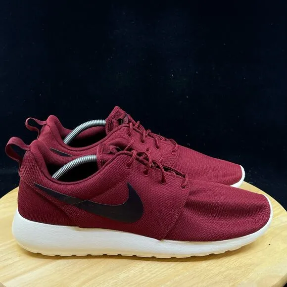 Nike Roshe One Run Team Red Burgundy Ash Grey Sail 511881-613 Men's Size 10