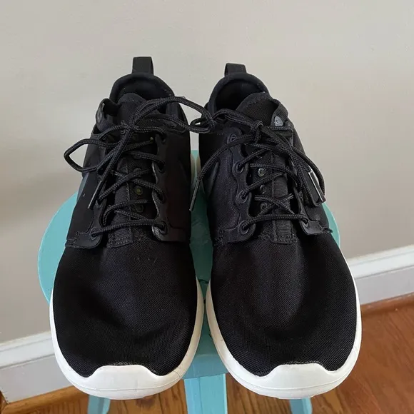 Nike Roshe Run Two Black Anthracite 854931-002 Women’s Size 8