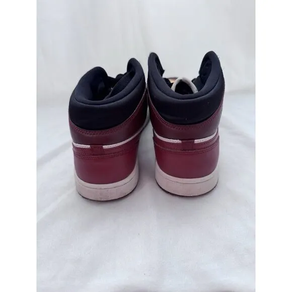 Nike Shoes Air Jordan 1 Mid SE Burgundy Beetroot Gold Pendants Sneakers 9.5