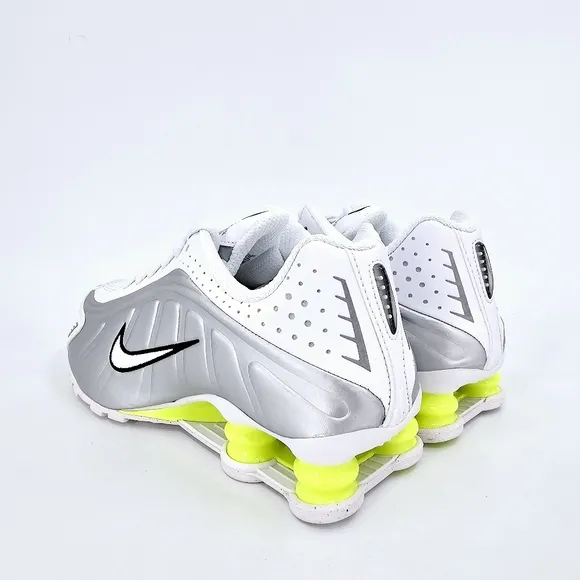 Nike Shox R4 Women's Casual Shoes
