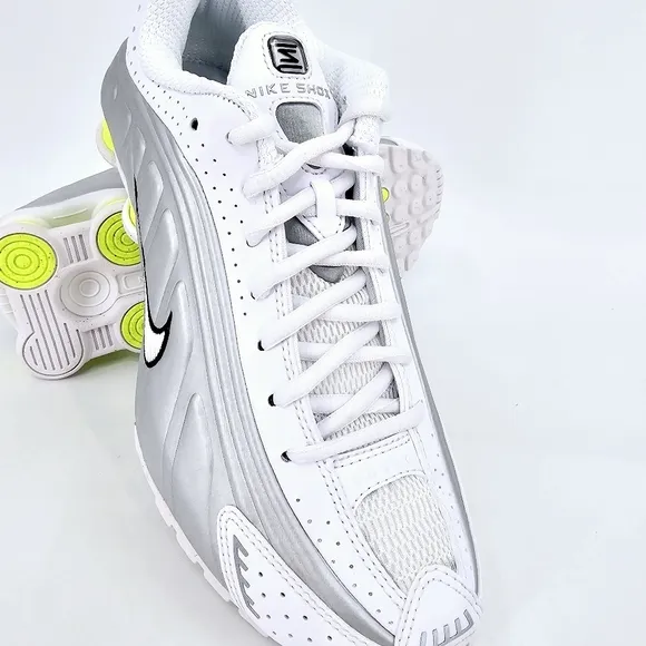 Nike Shox R4 Women's Casual Shoes