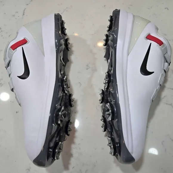 Nike Tiger Wood Golf Spiked White Shoes