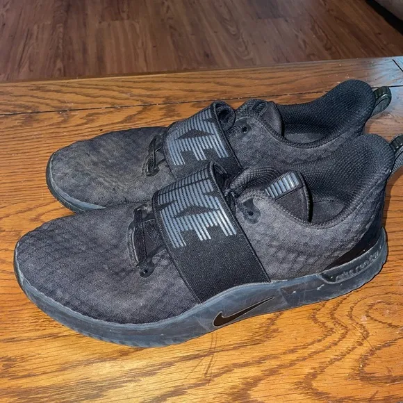 Nike TR 9 Training Sneakers *make offers*