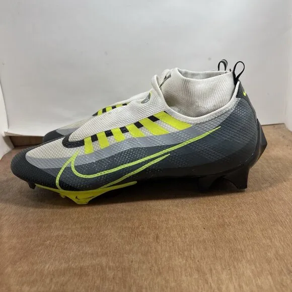 Nike Vapor Edge Pro 360 Men’s Size 13 Football Cleats Black Volt DQ3670-071